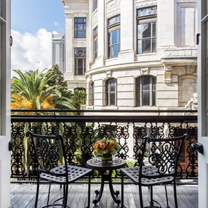 Premier King with Balcony
