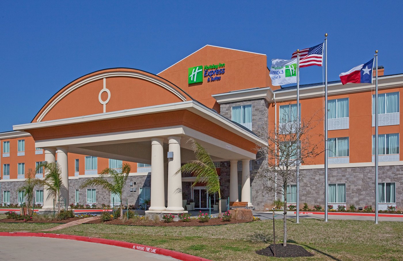 HOLIDAY INN EXPRESS & SUITES CLUTE - LAKE JACKSON, AN IHG HOTEL - Motel