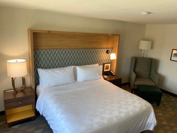 HOLIDAY INN BATON ROUGE-SOUTH, AN IHG HOTEL $88 ($̶9̶3̶) - Prices ...