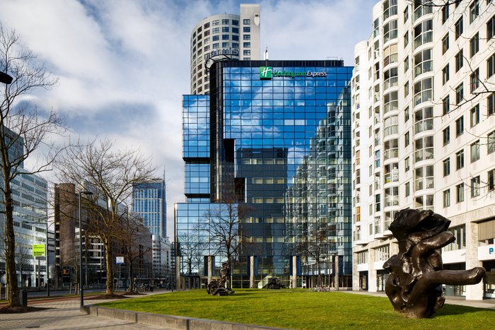 HOLIDAY INN EXPRESS ROTTERDAM - CENTRAL STATION, AN IHG HOTEL ab 94 ...