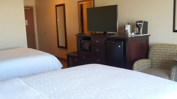 HOLIDAY INN EXPRESS WASHINGTON CH JEFFERSONVILLE S AN IHG HOTEL $104 HOLIDAY INN EXPRESS WASHINGTON CH JEFFERSONVILLE S AN IHG HOTEL $104