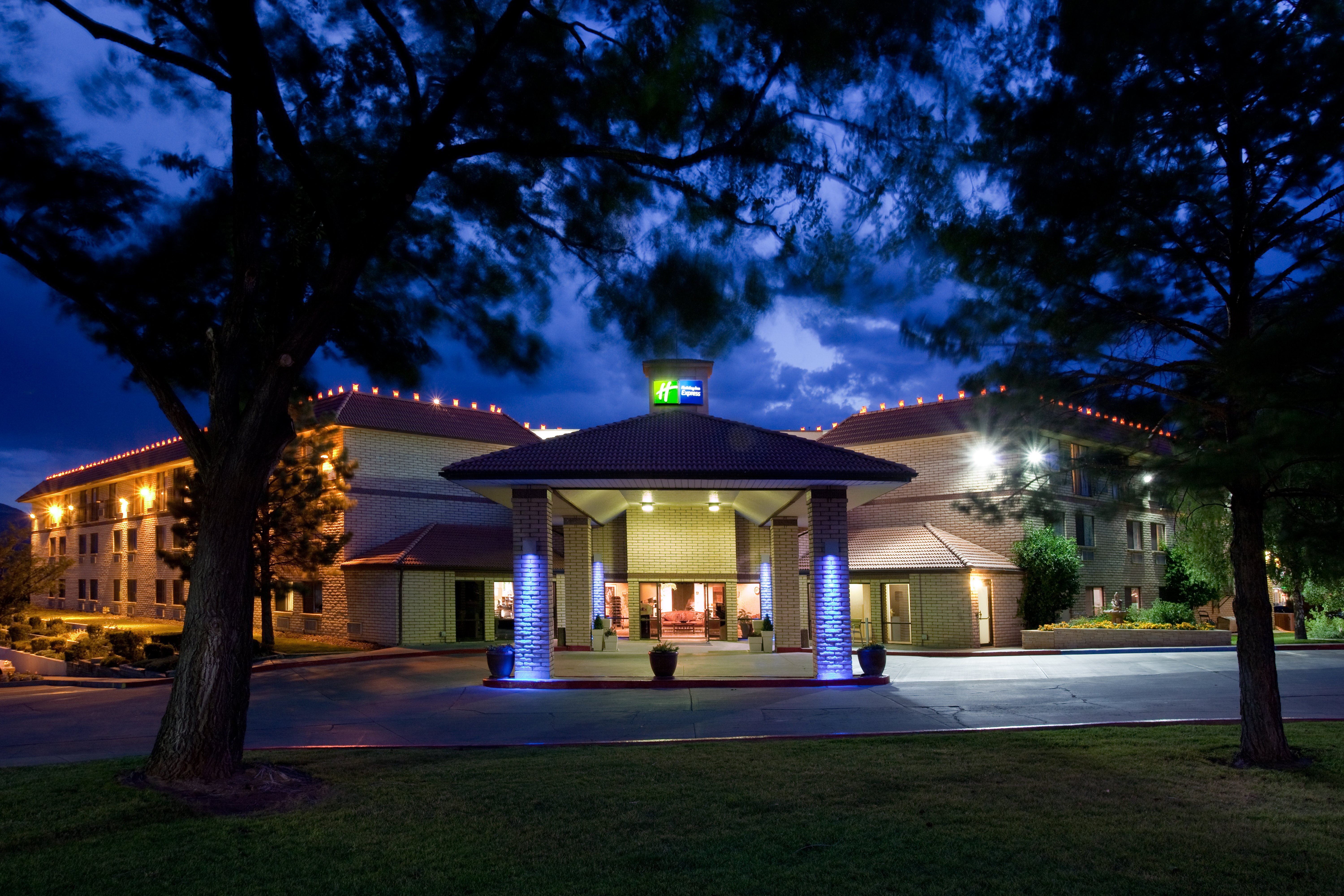 HOLIDAY INN EXPRESS MESA VERDE CORTEZ 101 1 3 0 Updated 2022   Hotel Exterior 