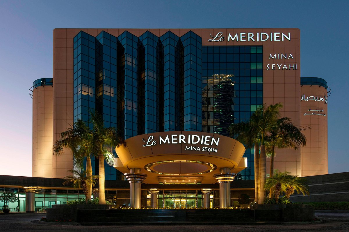 Le Meridien Mina Seyahi Beach Resort &amp; Waterpark, hotel in Dubai