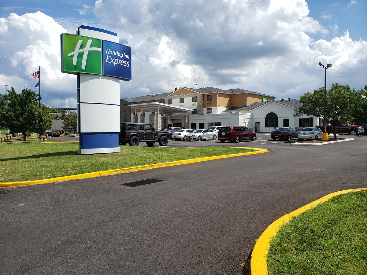 Holiday Inn Express Pittsburgh-North (Harmarville), an IHG Hotel, hotell i Pittsburgh