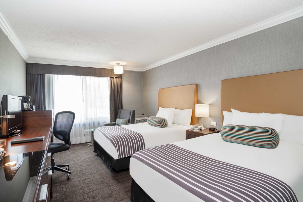 Sandman Hotel & Suites Vernon - UPDATED 2022 Prices, Reviews & Photos ...