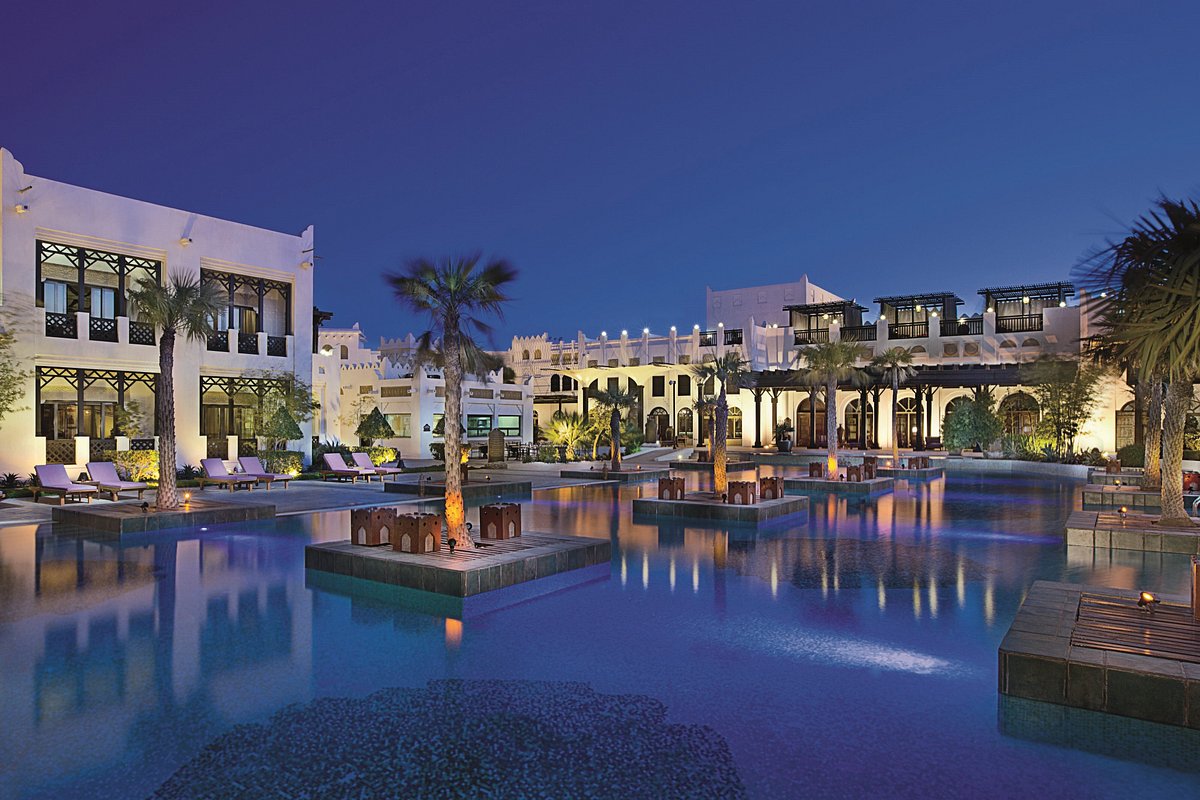 The Ritz-Carlton Sharq Village, Doha, khách sạn tại Doha