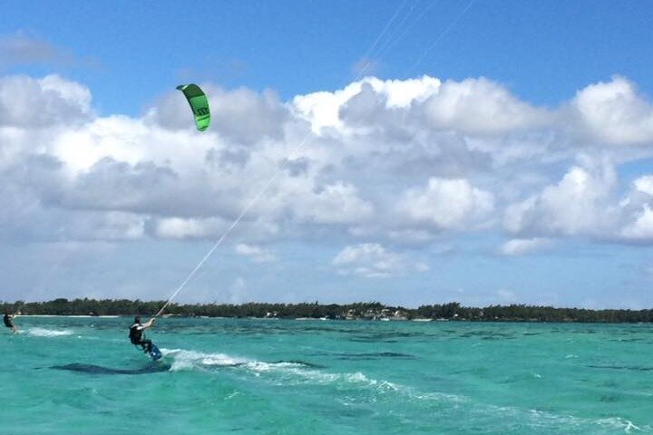 Dreamteam kitesurfing image