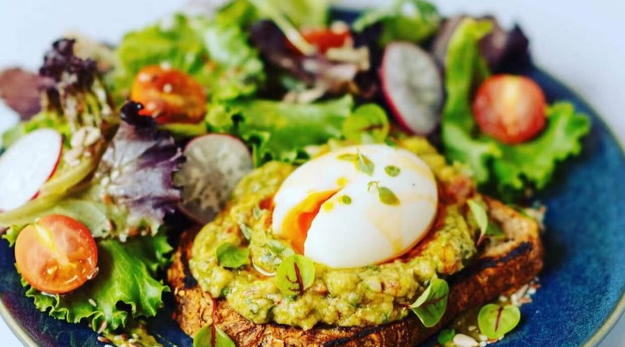 An Art of Avo toast 