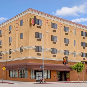 Welcome to the Super 8 HollywoodLA Area