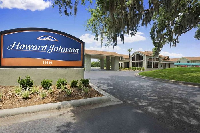 Howard Johnson® by Wyndham, an AARP Member Benefit