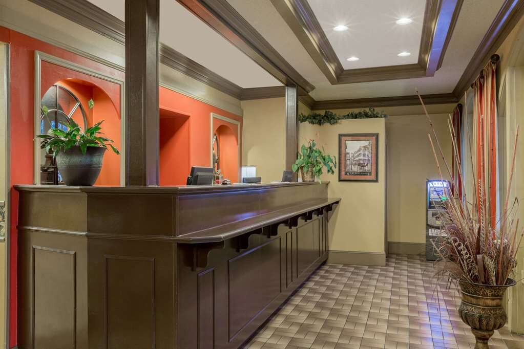 Hotel photo 1 of Super 8 by Wyndham New Orleans.