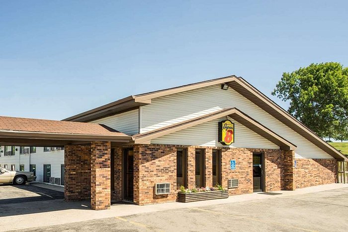 cheap hotels in fergus falls mn