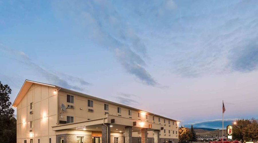 Super 8 MissoulaReserve St.