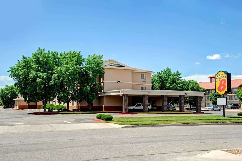 SUPER 8 BY WYNDHAM ALBUQUERQUE WEST/COORS BLVD - Updated 2024 Prices & Motel  Reviews (NM)