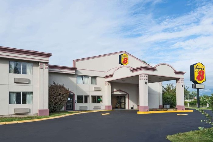 SUPER 8 BY WYNDHAM HARTFORD - Updated 2024 Prices & Motel Reviews (CT)