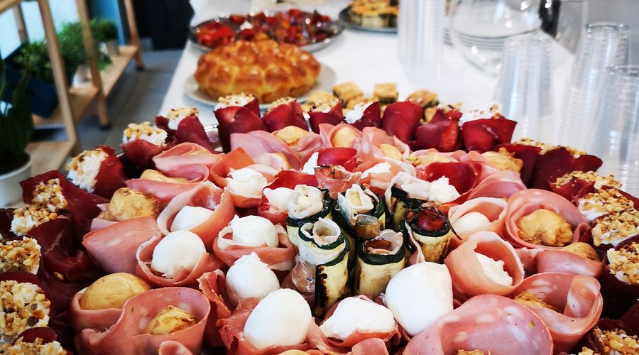 Banqueting 