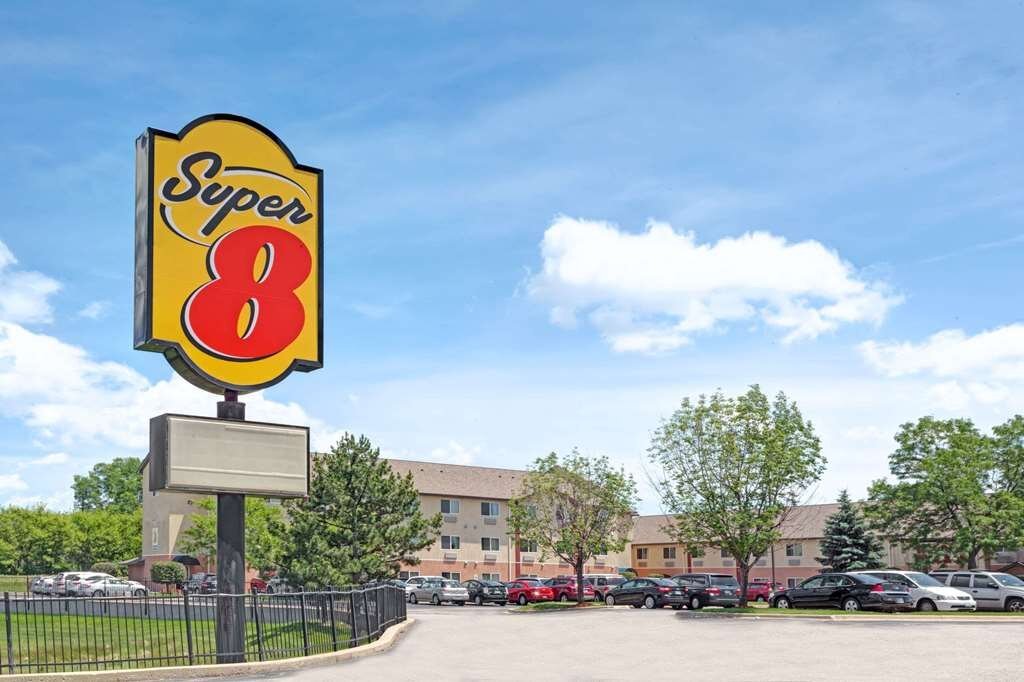 SUPER 8 BY WYNDHAM CHICAGO O'HARE AIRPORT - Ahora 121 € (antes 1̶5̶6̶ ̶