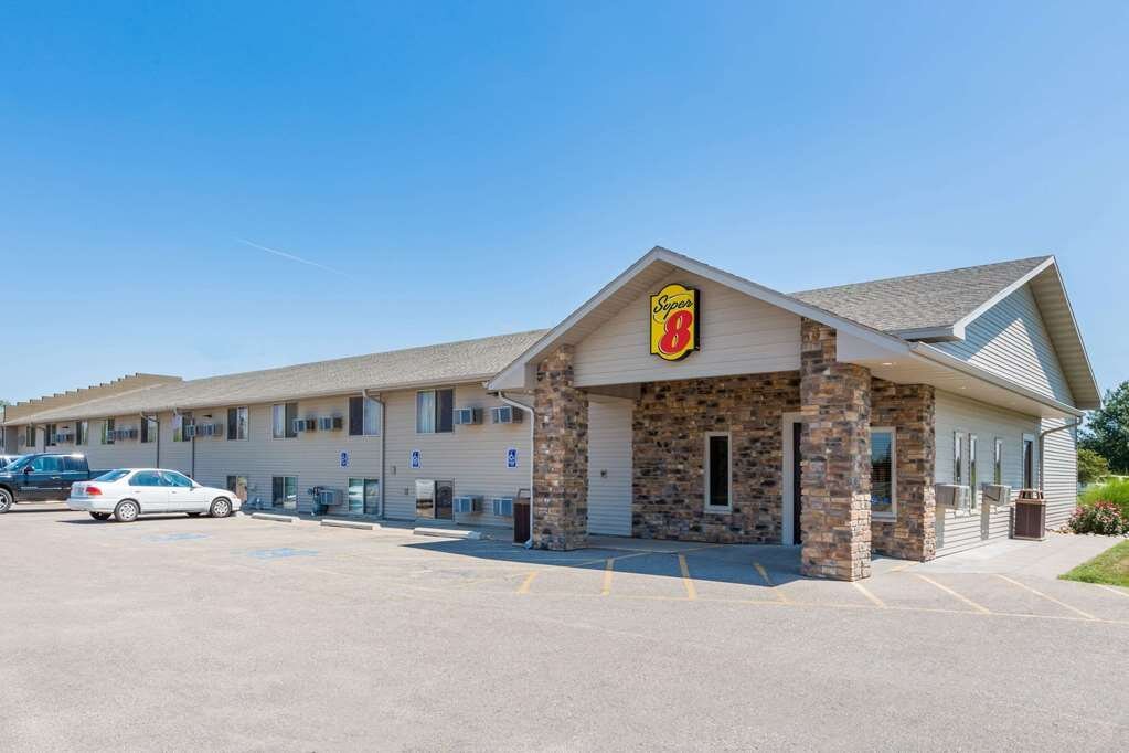 SUPER 8 BY WYNDHAM KEARNEY - Updated 2024 Prices & Motel Reviews (NE)