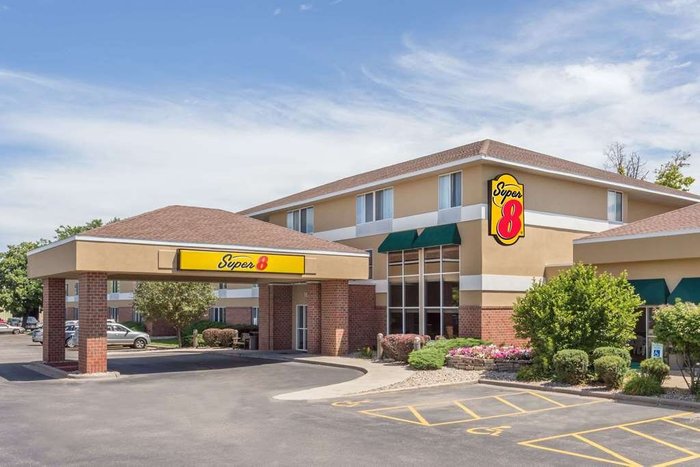 SUPER 8 BY WYNDHAM MADISON SOUTH - Updated 2024 Prices & Hotel Reviews (WI)