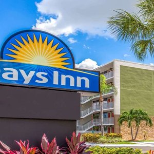 Welcome to the Days Inn Ft Lauderdale Airport Cruise Port
