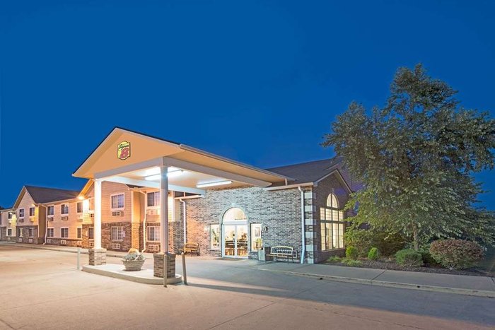 SUPER 8 BY WYNDHAM RICHMOND - Updated 2024 Prices & Motel Reviews (MO)