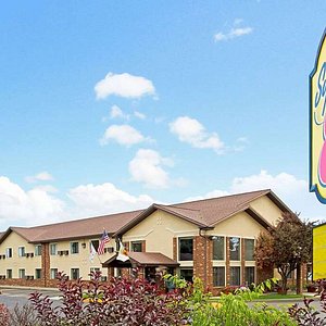 THE 10 BEST Hotels in Longmont, CO 2024 (from $71) - Tripadvisor