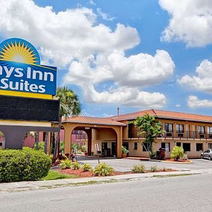 Welcome to the Days Inn Orlando UCF Area Research Park
