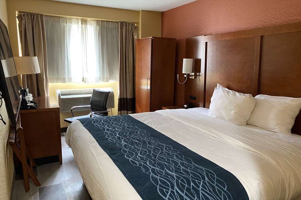 Hotel photo 19 of Ramada by Wyndham New York Times Square West.