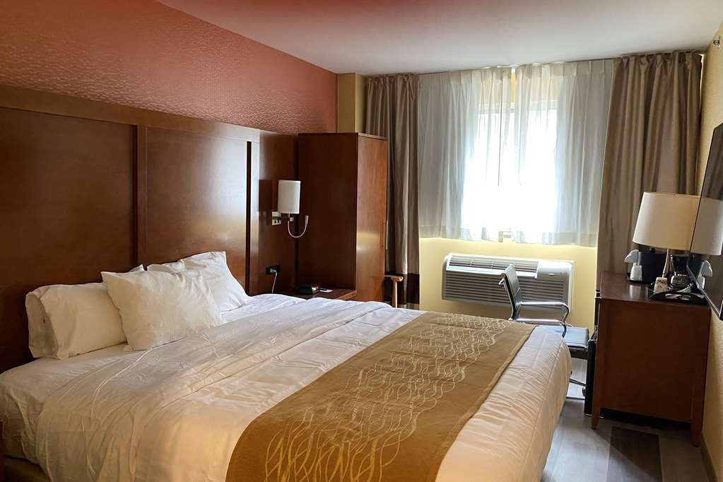 Hotel photo 33 of Ramada by Wyndham New York Times Square West.