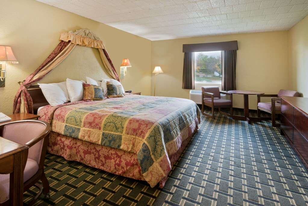 Hotel photo 36 of Days Inn by Wyndham Batavia Darien Lake Theme Park.