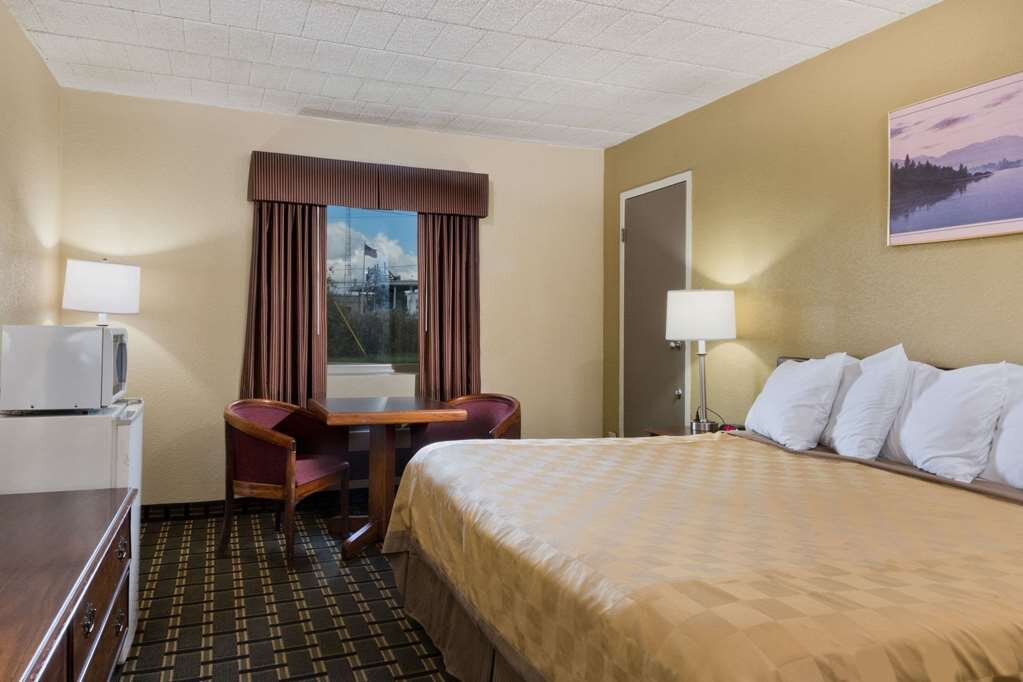 Hotel photo 33 of Days Inn by Wyndham Batavia Darien Lake Theme Park.