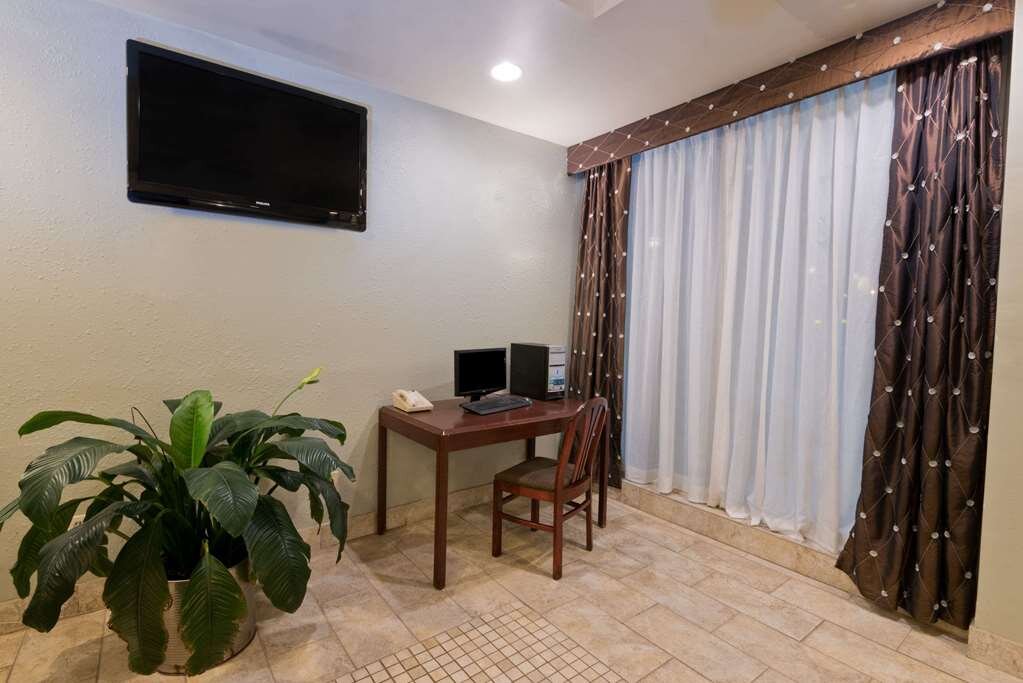 Hotel photo 24 of Days Inn by Wyndham Batavia Darien Lake Theme Park.