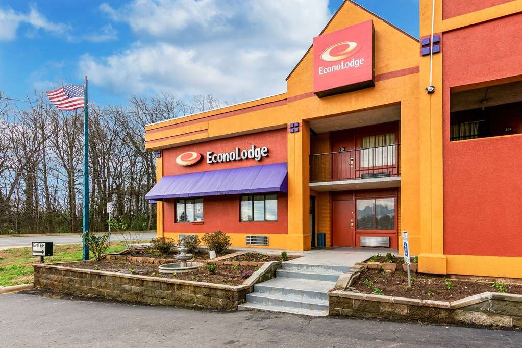 ECONO LODGE CHARLOTTE AIRPORT AREA 56 7 4 Prices Motel