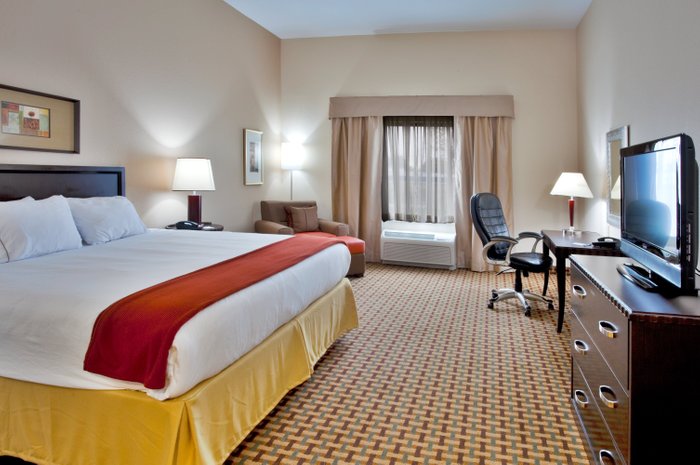 HOLIDAY INN EXPRESS & SUITES ORLANDO-OCOEE EAST, AN IHG HOTEL $124 ...