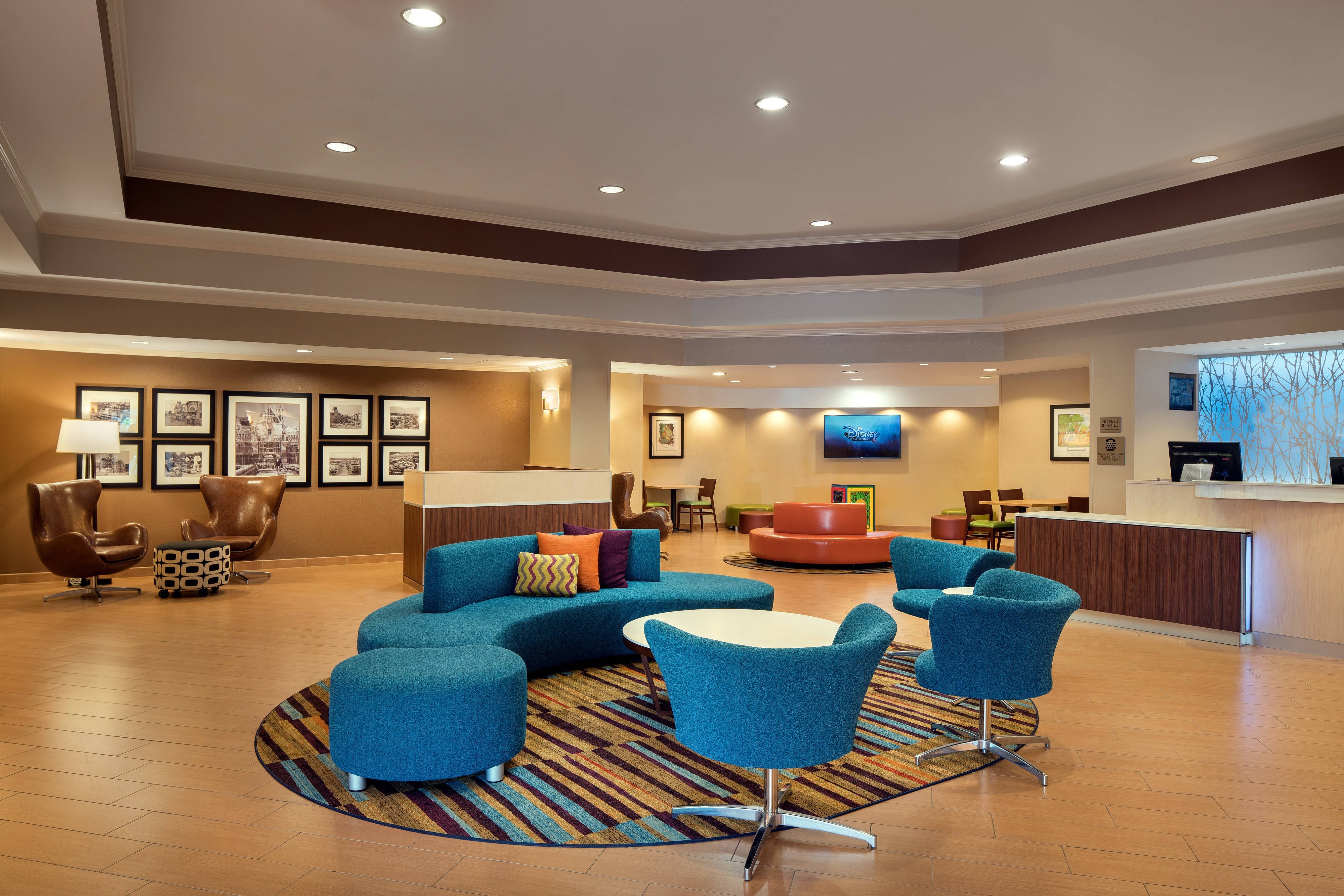 FAIRFIELD BY MARRIOTT ANAHEIM RESORT 195 2 6 5 Updated 2023   Lobby Seating Area 