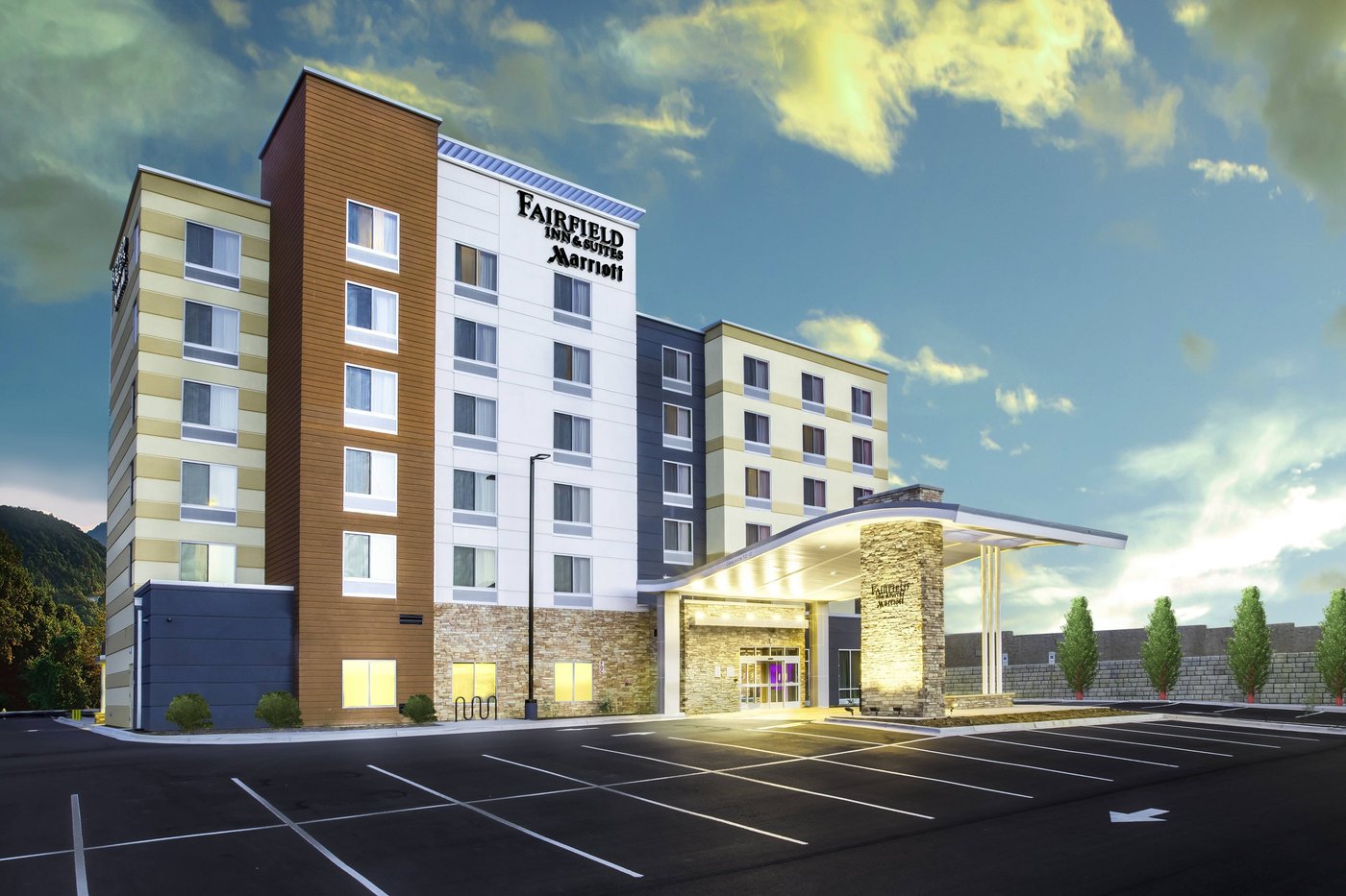 FAIRFIELD INN & SUITES BY MARRIOTT ASHEVILLE TUNNEL ROAD $94 ($̶1̶0̶4̶ ...