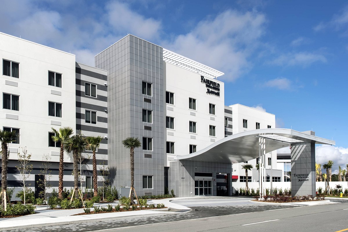 Fairfield Inn &amp; Suites by Marriott Daytona Beach Speedway/Airport, hotel em Daytona Beach