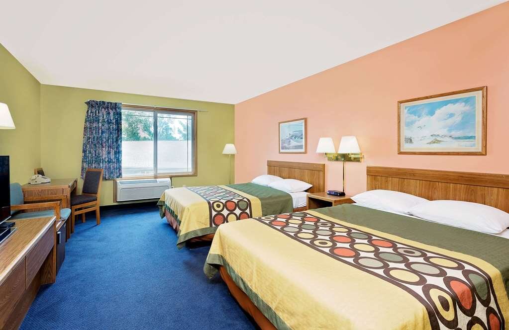 SUPER 8 BY WYNDHAM STURGEON BAY $83 ($̶9̶8̶) - Updated 2023 Prices