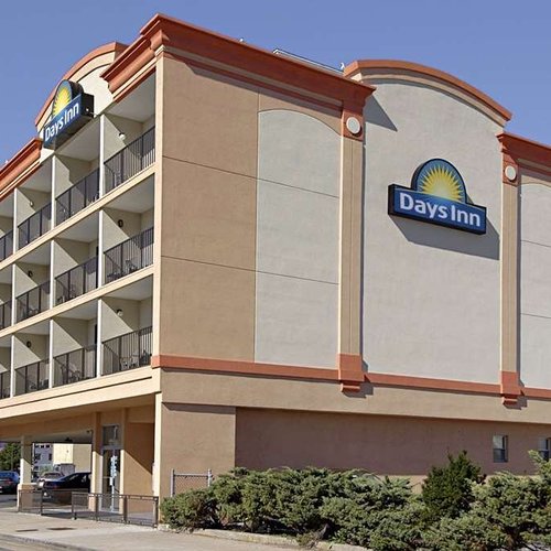 Days Inn By Wyndham Atlantic City Beachblock $80 ($̶1̶1̶9̶) - Updated 