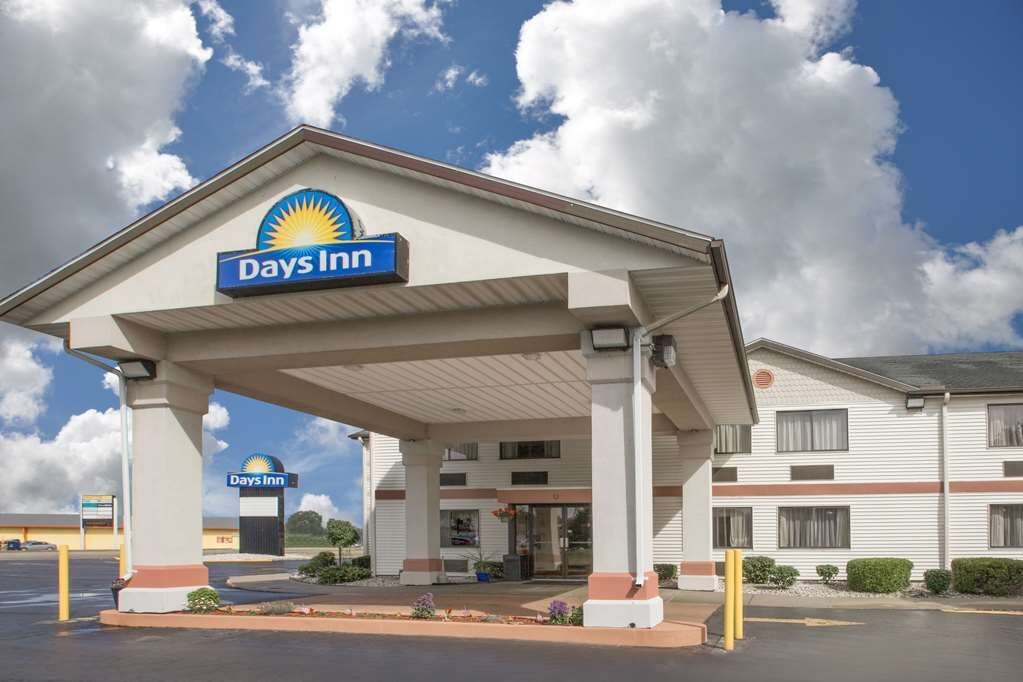 DAYS INN BY WYNDHAM HILLSDALE $71 ($̶9̶9̶) - Updated 2024 Prices ...