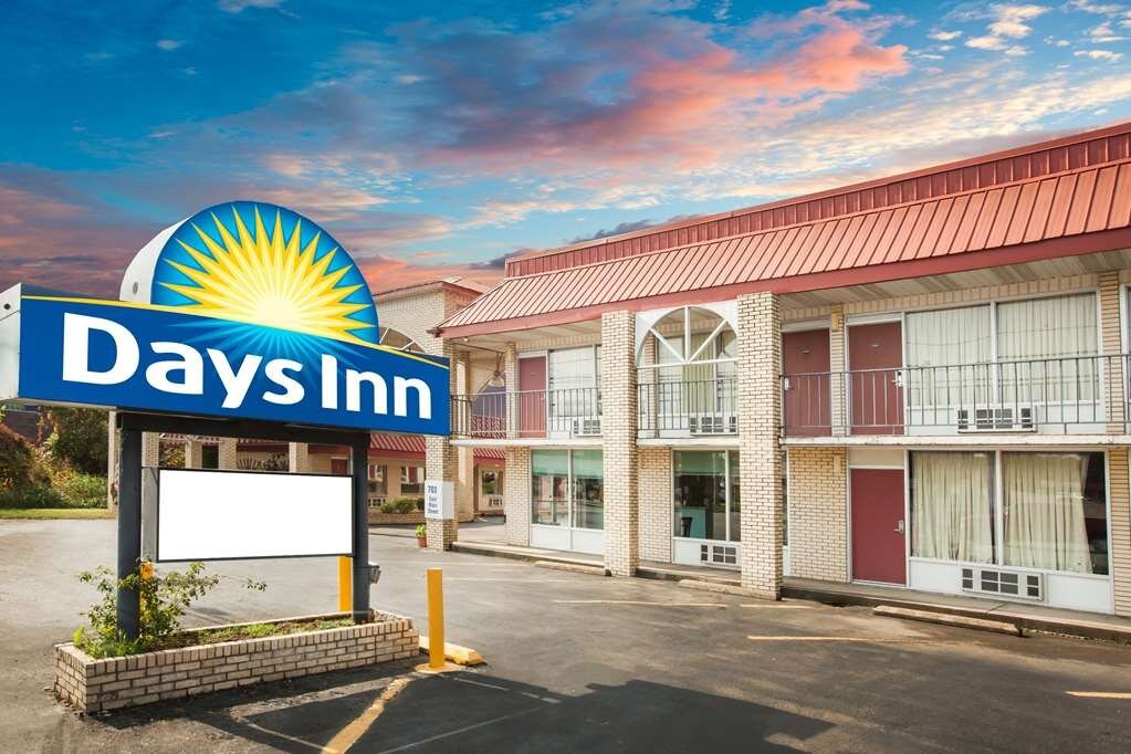 DAYS INN BY WYNDHAM MOUNTAIN VIEW Updated 2024 Reviews Photos Prices   Exterior 