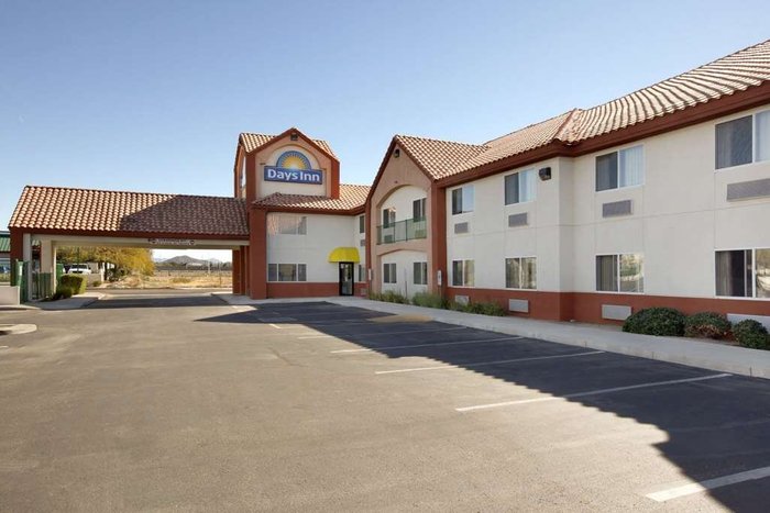 DAYS INN BY WYNDHAM PHOENIX NORTH - Updated 2024 Prices & Hotel Reviews ...