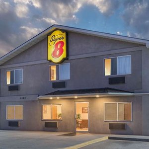 SUPER 8 BY WYNDHAM FOUNTAIN $66 ($̶7̶1̶) - Updated 2022 Prices & Motel ...