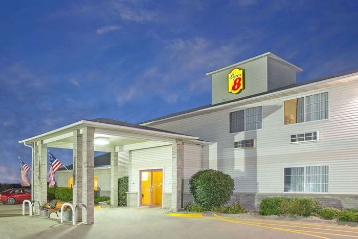 SUPER 8 BY WYNDHAM CLARINDA - Updated 2024 Prices & Motel Reviews (Iowa)