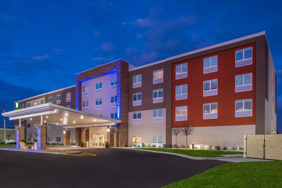 HOLIDAY INN EXPRESS & SUITES ALACHUA - GAINESVILLE AREA, AN IHG HOTEL ...