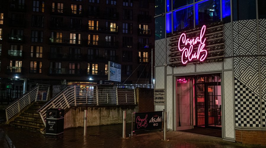 Waterside Drinking & Dining At Canal Club