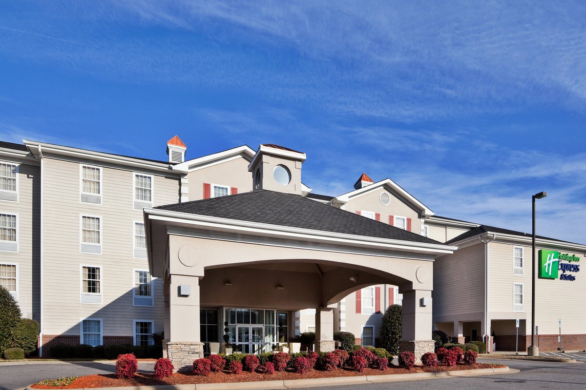 HOLIDAY INN EXPRESS & SUITES CONOVER HICKORY AREA, AN IHG HOTEL $113 ...