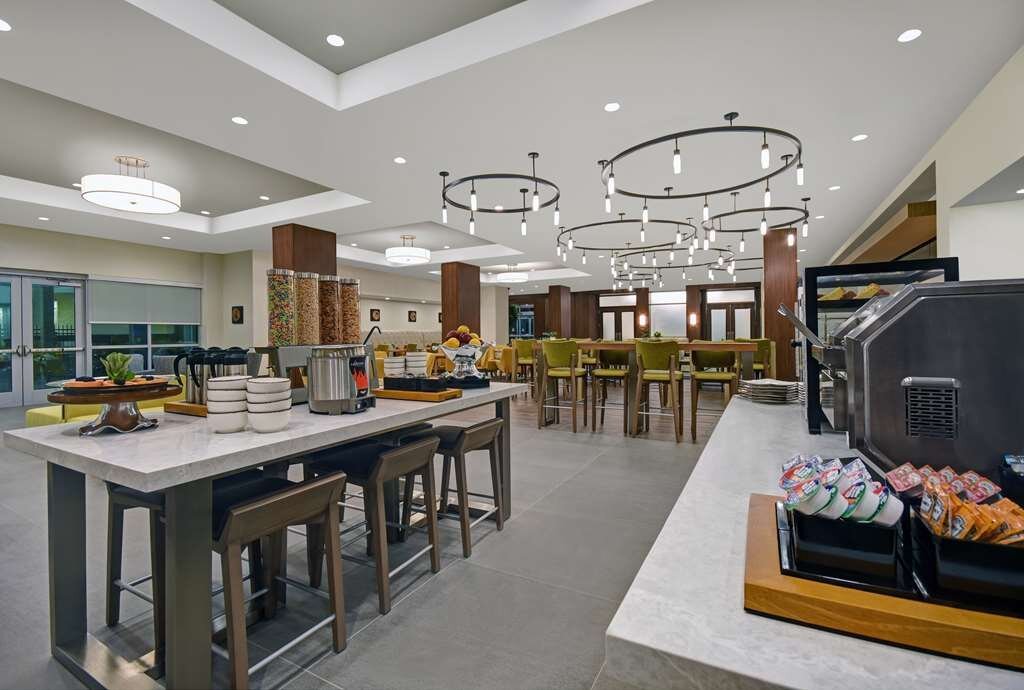 HILTON GARDEN INN HOUSTON MEDICAL CENTER $118 ($̶1̶3̶6̶) - Updated 2022 ...