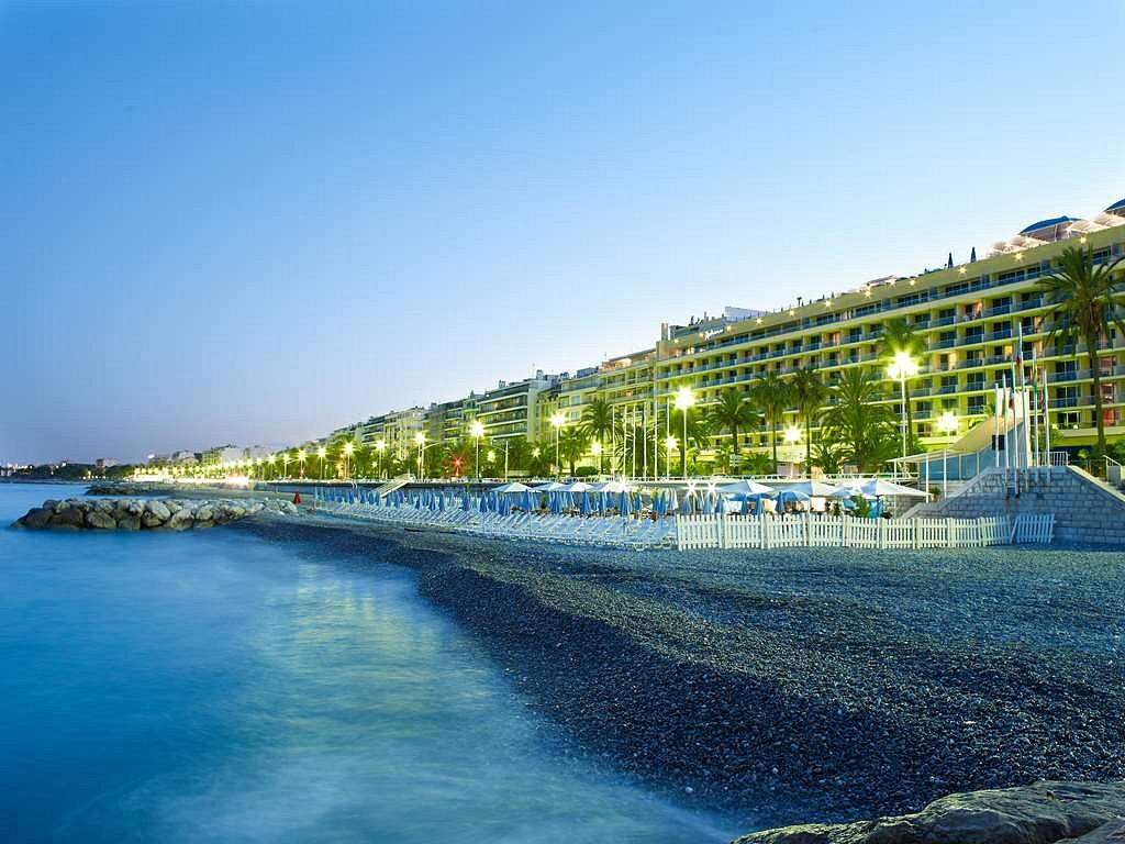 Radisson Blu Hotel, Nice, hotel en Niza