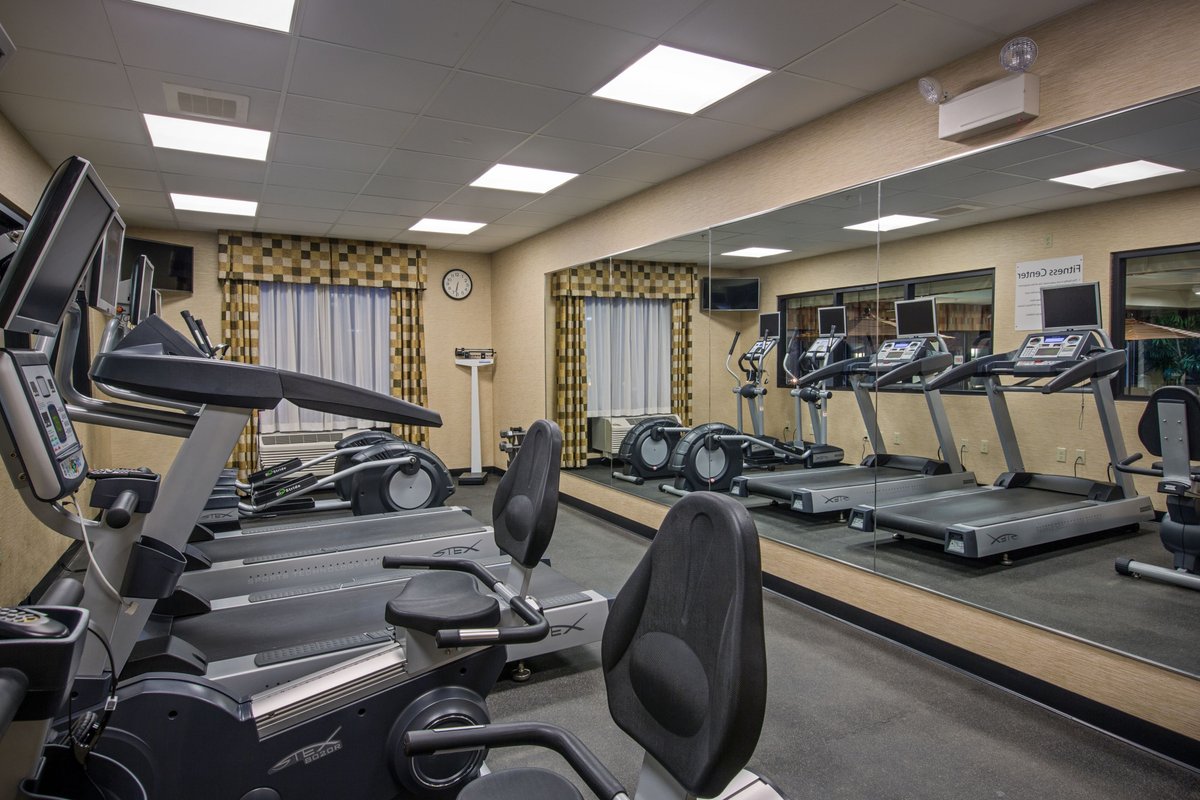 HOLIDAY INN EXPRESS MEADVILLE (I-79 EXIT 147A), AN IHG HOTEL $120